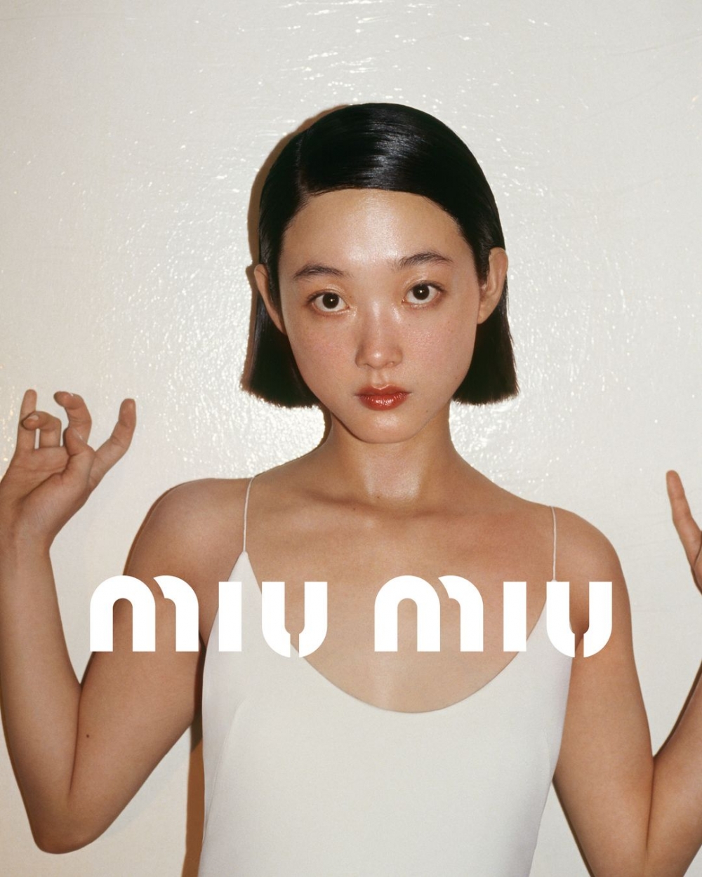 展示Miu Miu優雅而女性化的時尚美學