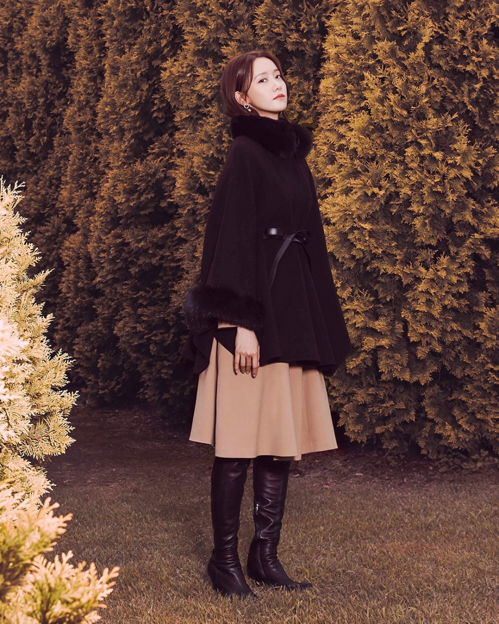 這種斗篷大衣很有高級感。