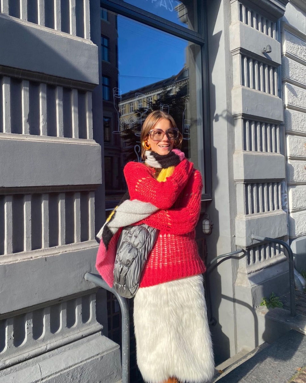 冬季裡必備的針織單品，也是能參考的方向。