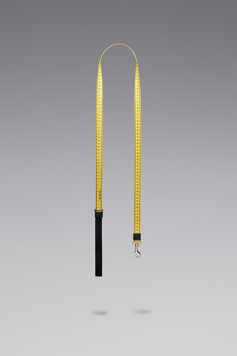 Balenciaga量尺造型牽繩