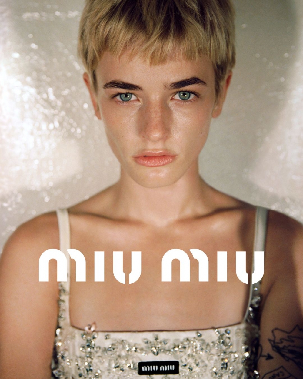 Miu Miu假日廣告以「私人願望」為題