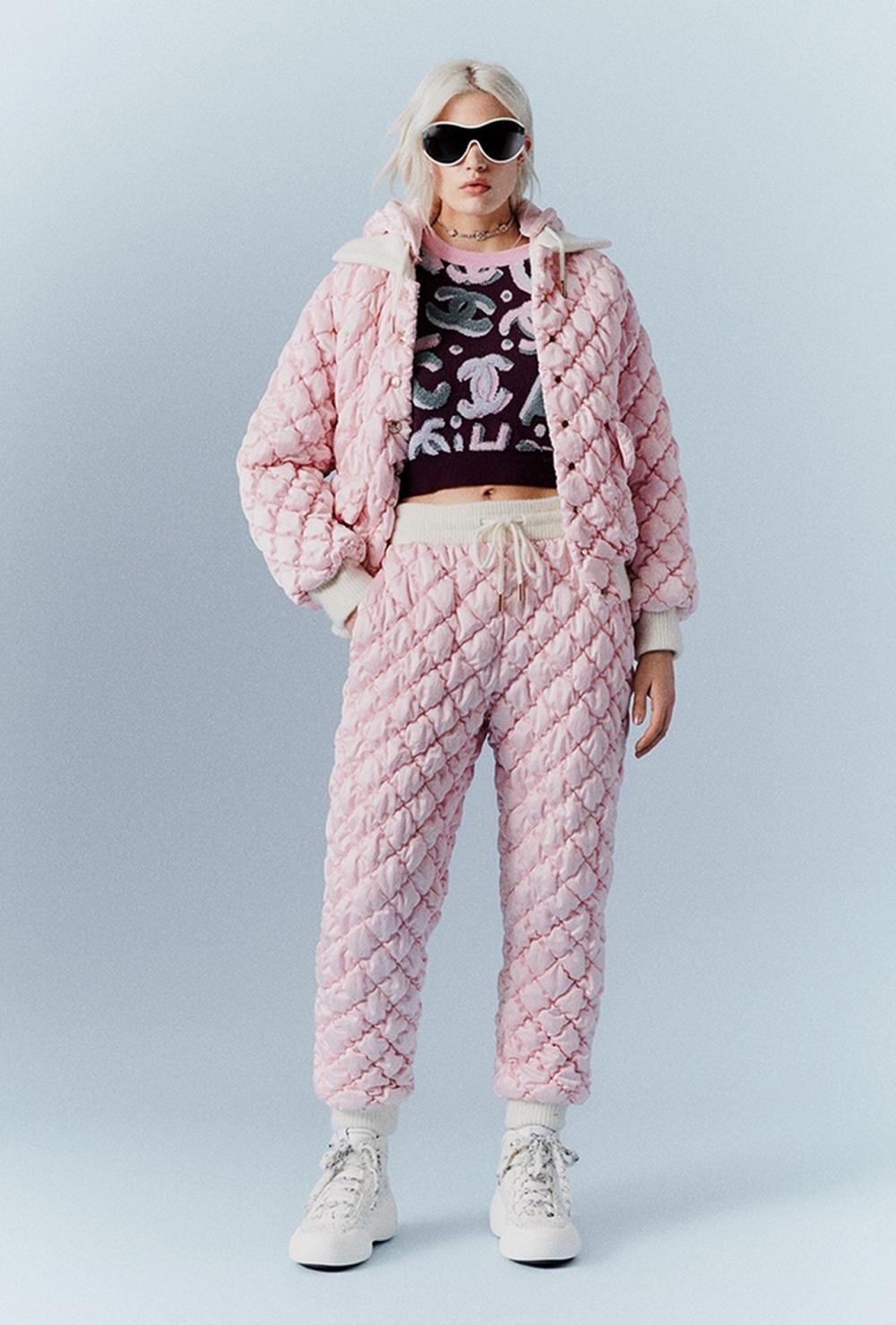 搭配如花瓣般的裸粉色