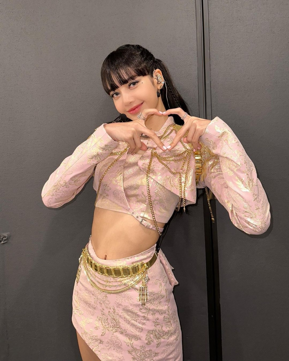 面對繁忙行程依然維持好氣色