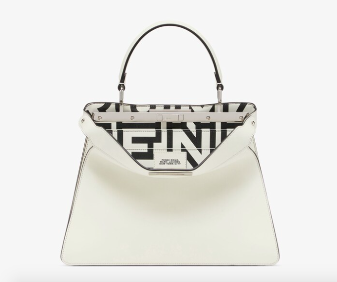 外觀為全白配色的Peekaboo ISeeU Medium。