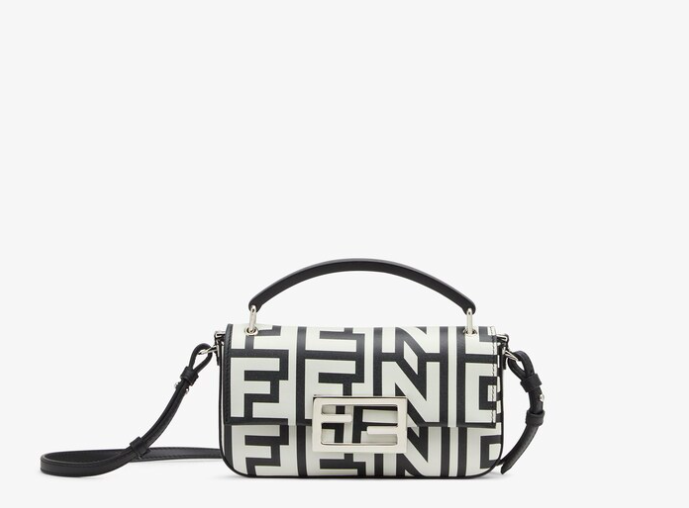 推出手機包的款式。