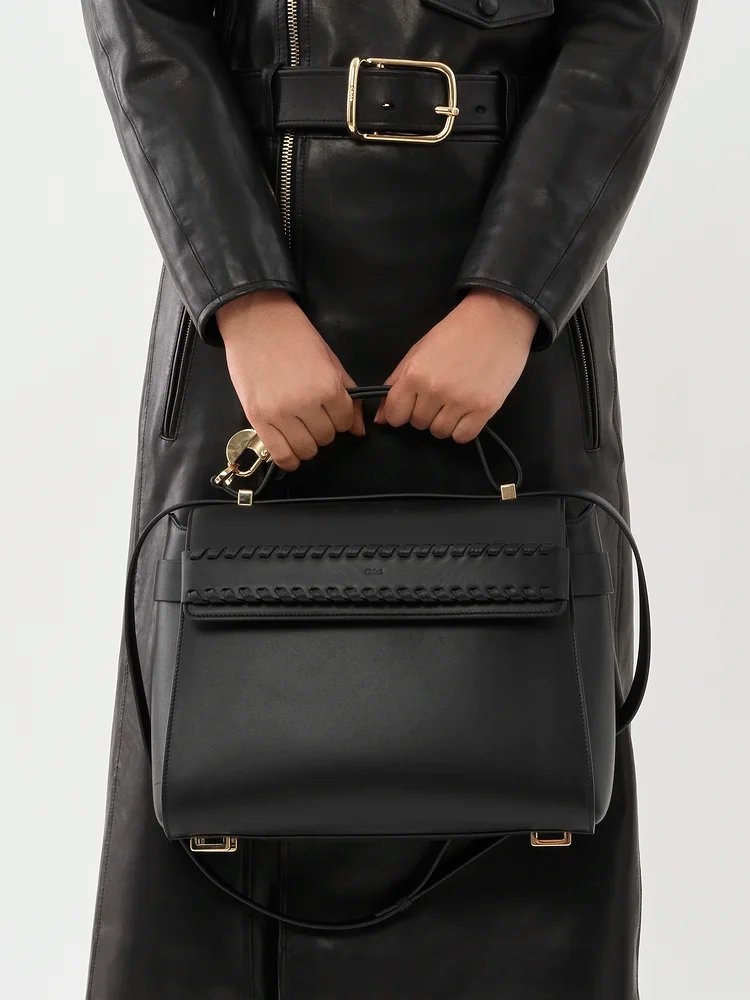 在迎接新的一年之際，你可以從中挑選適合的手袋。