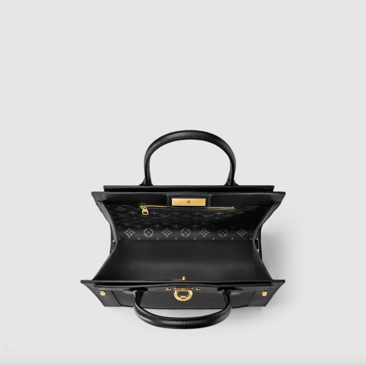 袋內的細節也充滿巧思。