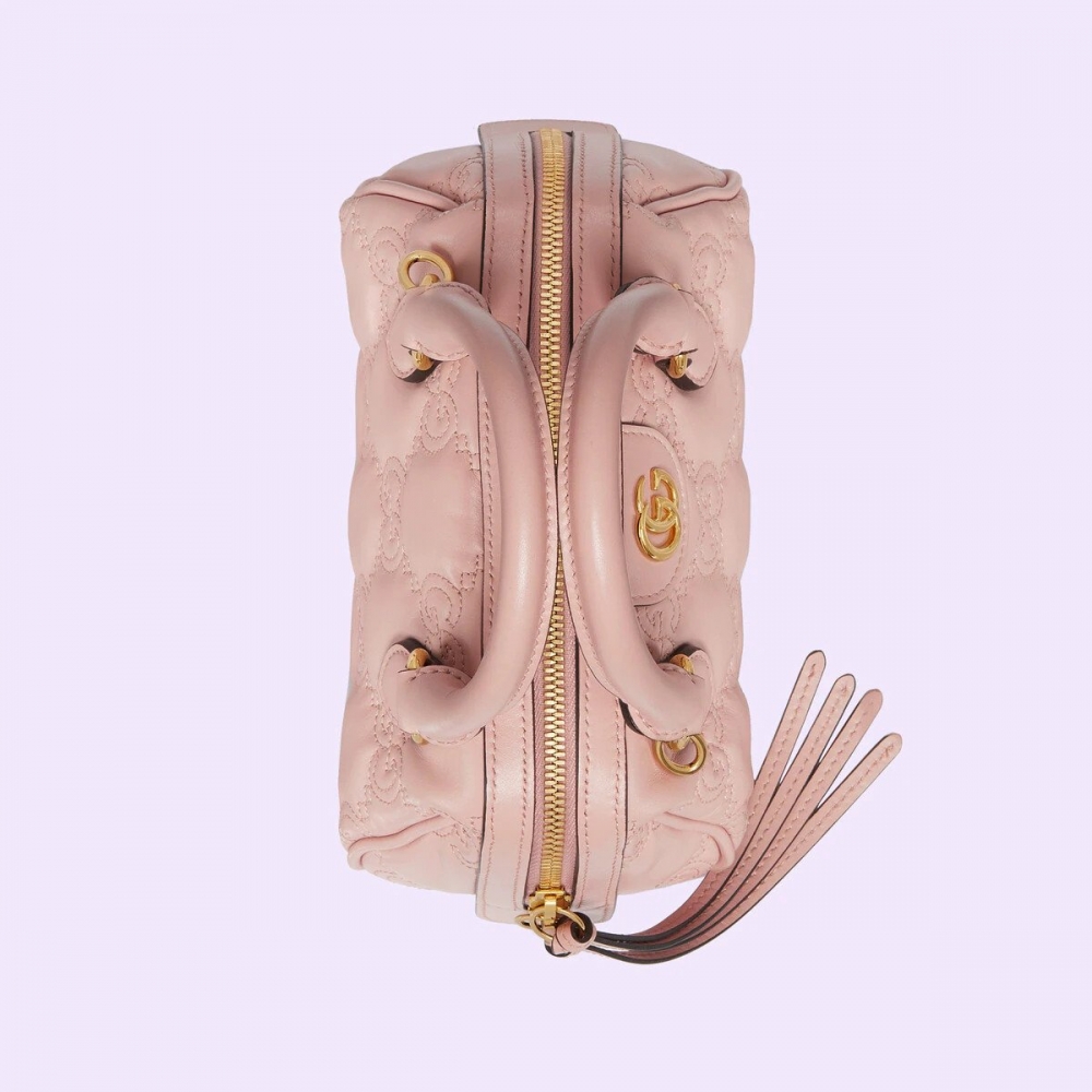 豐富的品牌標誌演繹而成。