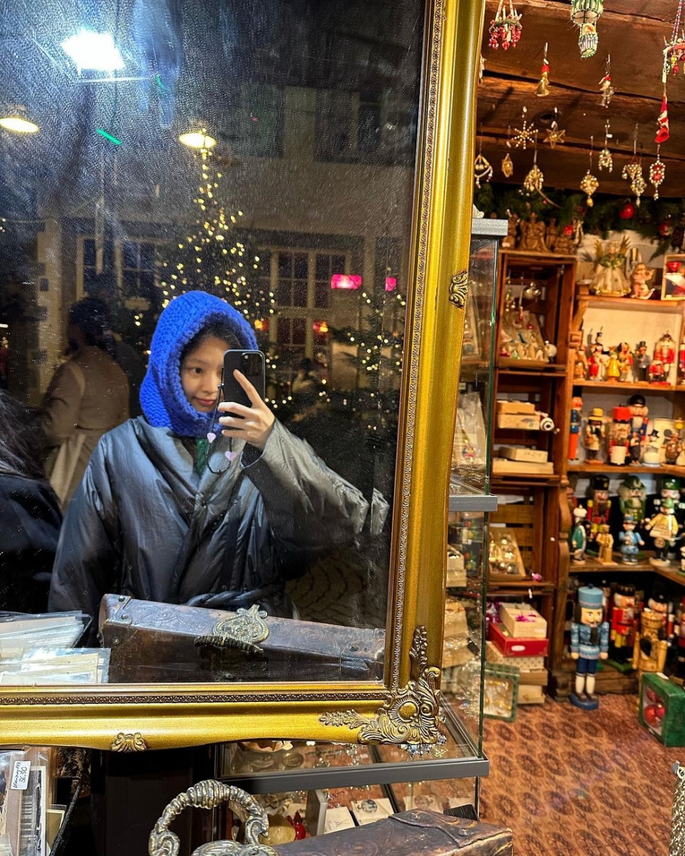 近期正在德國科隆巡迴BLACKPINK