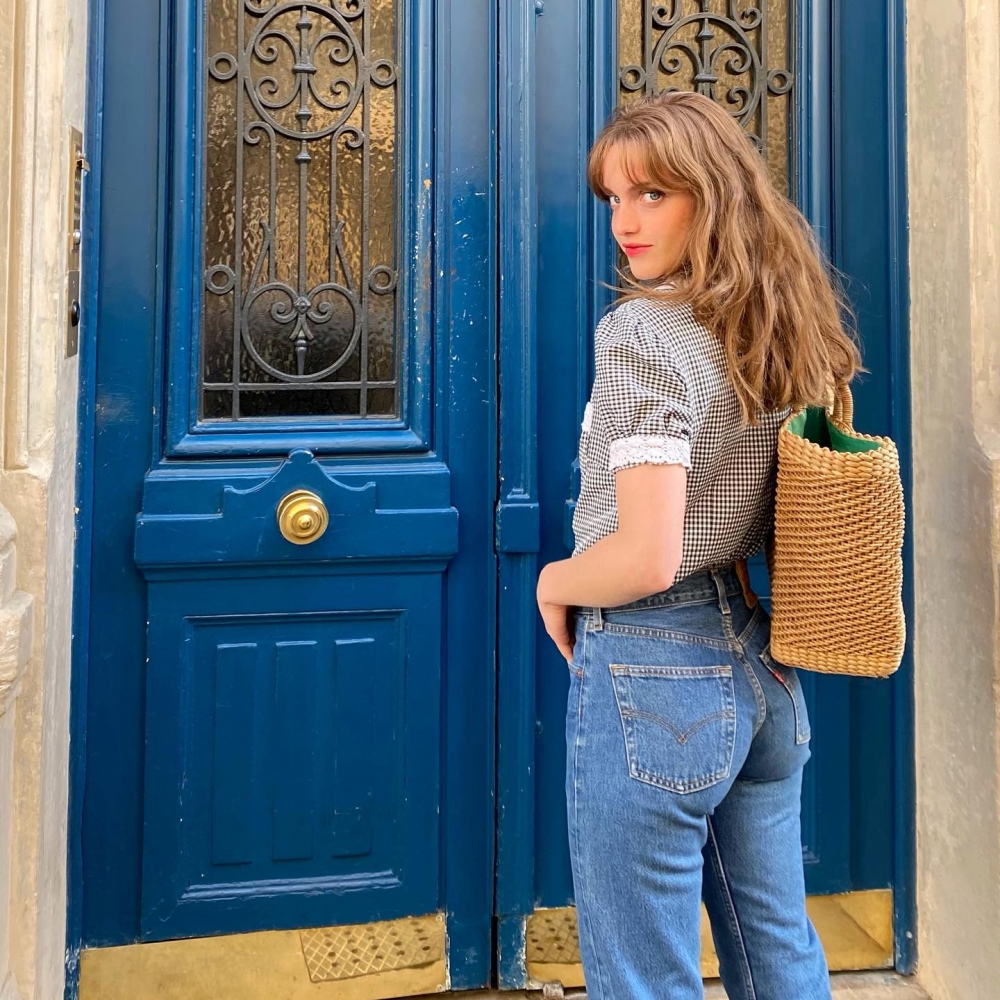 圓點、碎花以及v領襯衫經常出現在法式風格中