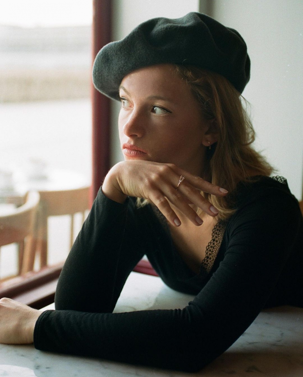 如果擔心紅色太過醒目,不妨選擇藍色、綠色