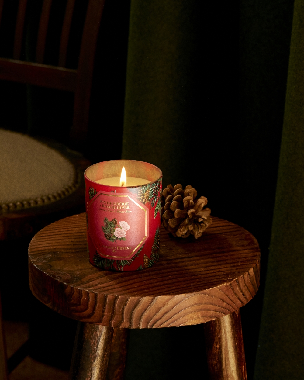 溫暖的雪松與浪漫的玫瑰結合,竟是一如此溫潤迷人的香氣。