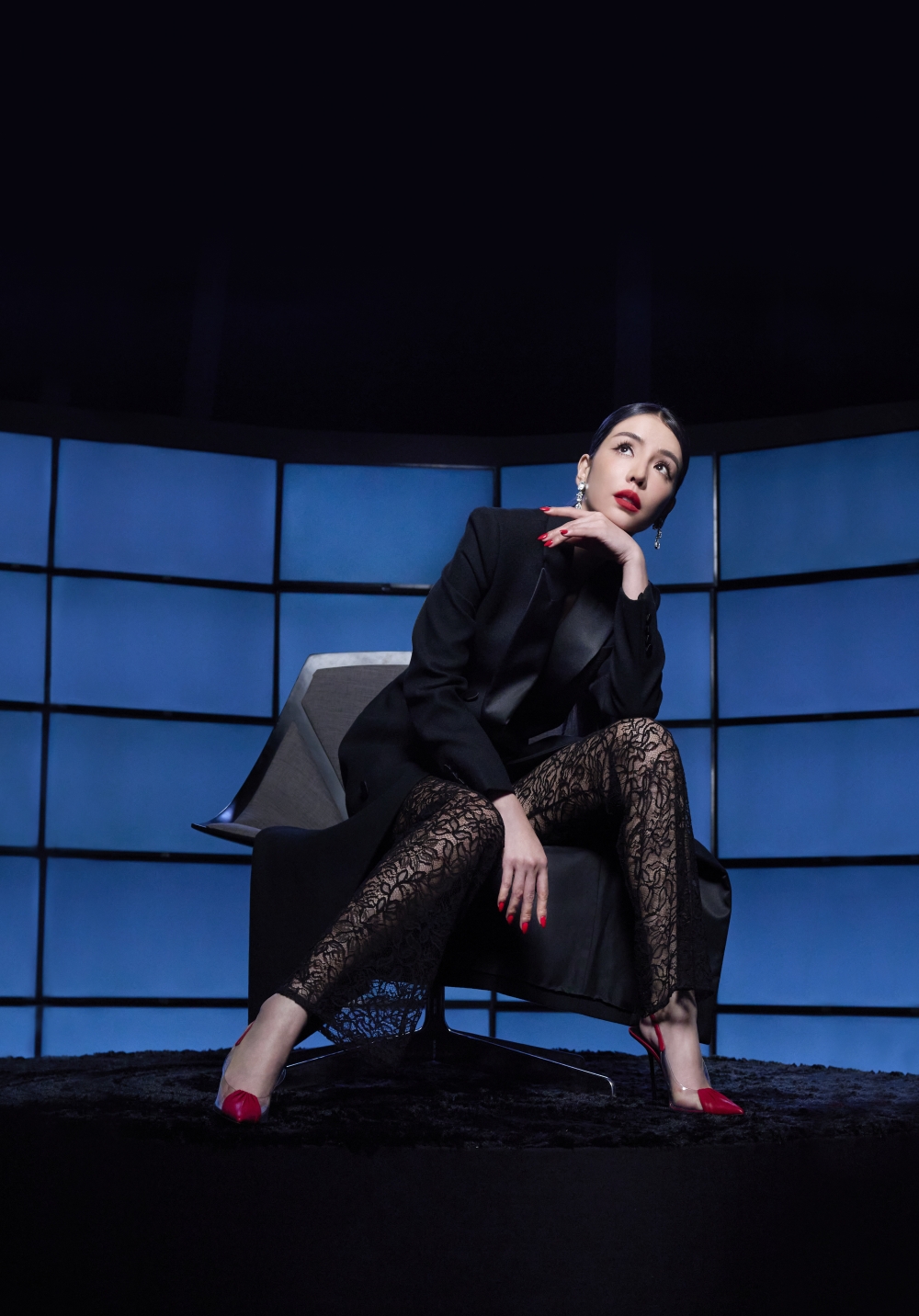 第六集《The Beginning 序章》：公主拒絕王子，決心做回自己。