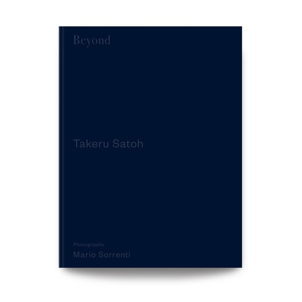 《Beyond》寫真集書封