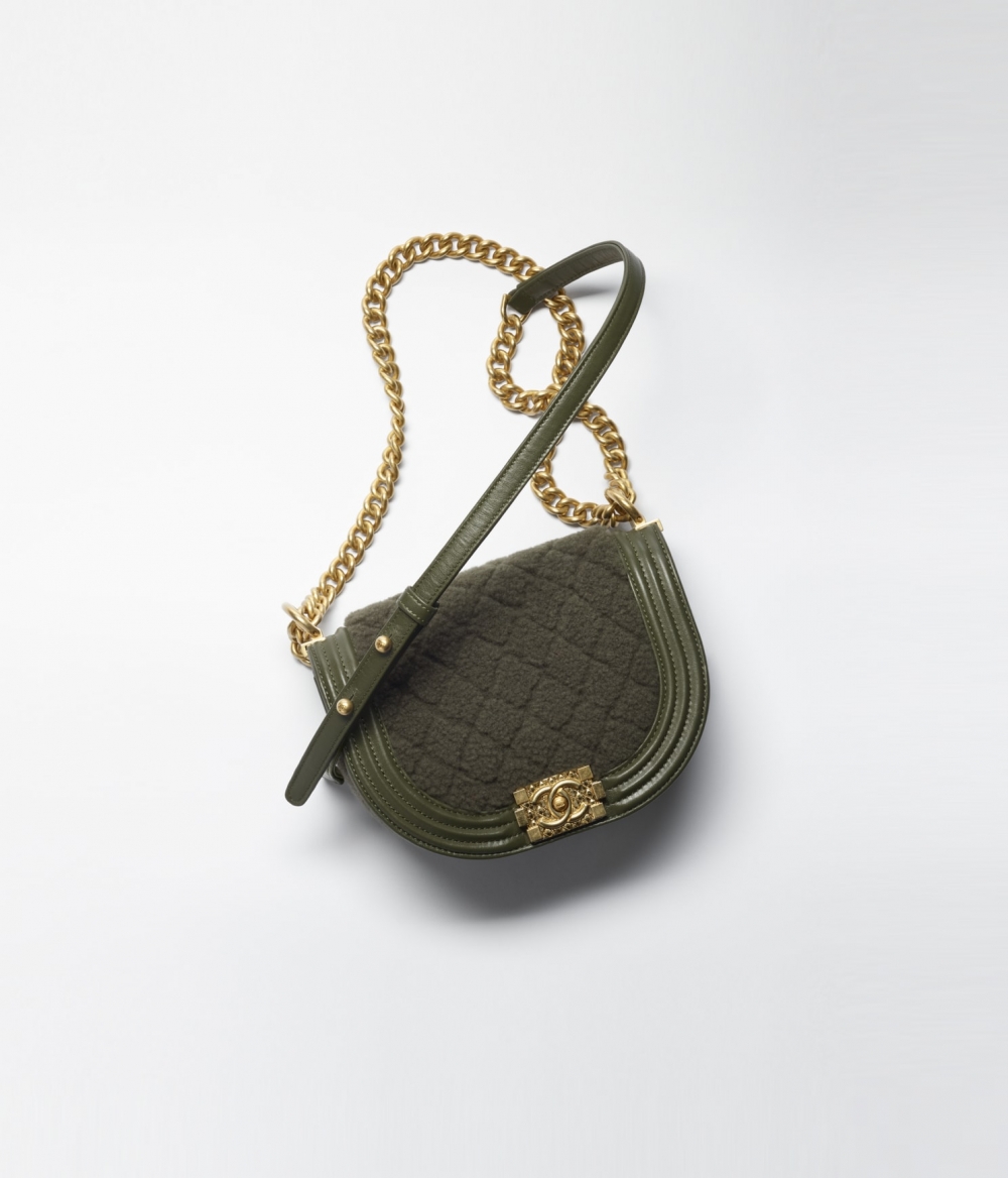 CHANEL 小型BOY CHANEL信差包