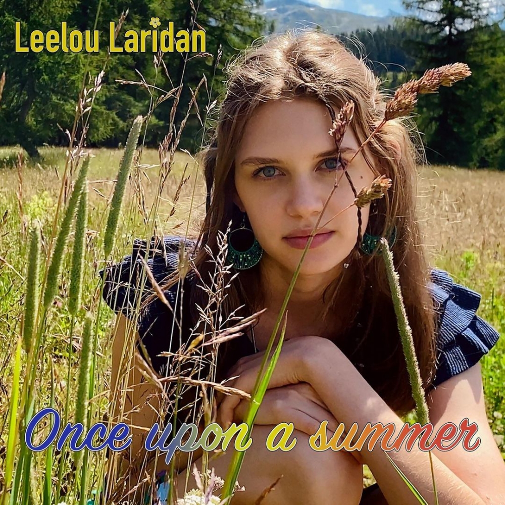 她所推出的單曲《Once Upon a Summer》。