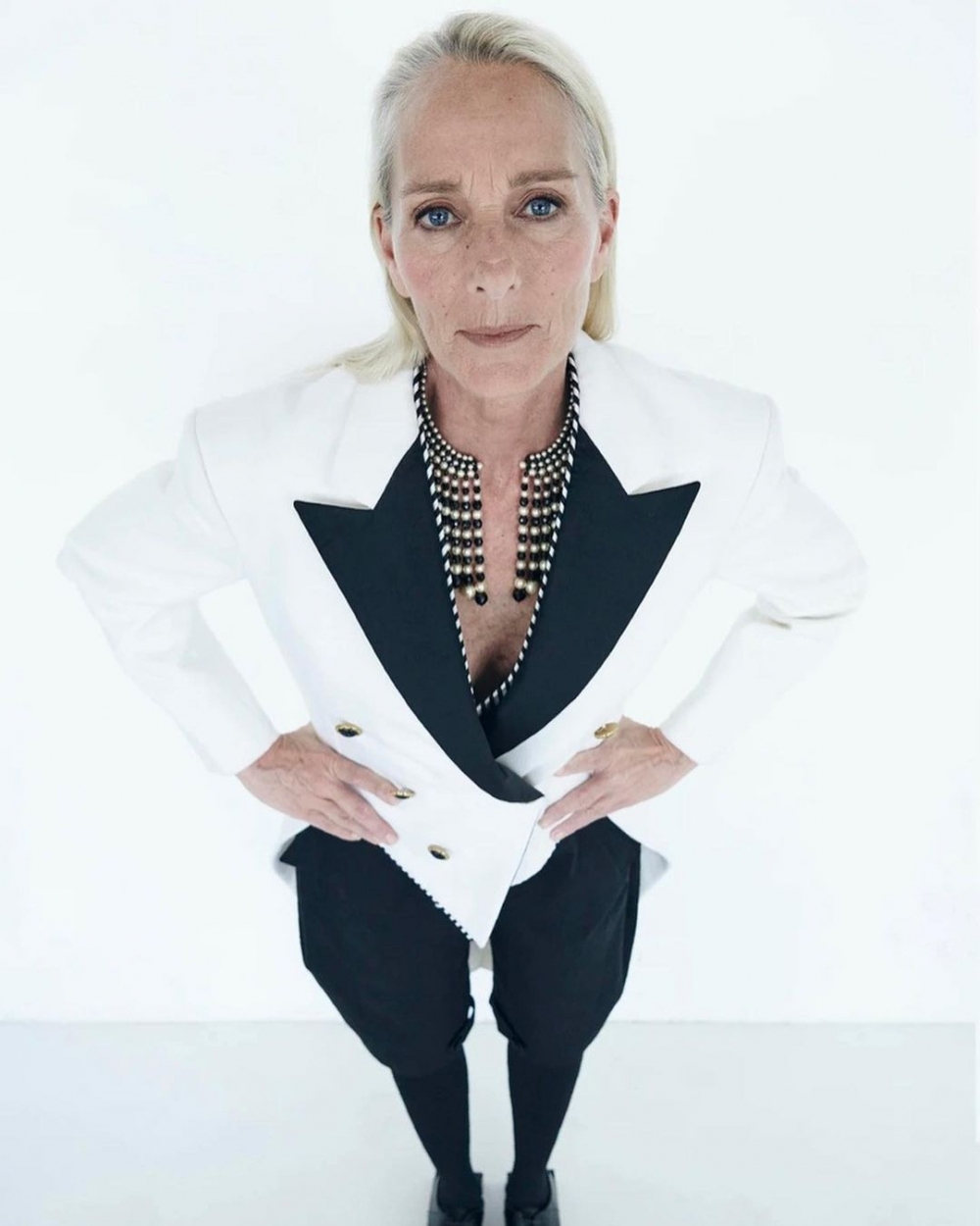 她與《i-D Italy》合作的作品。