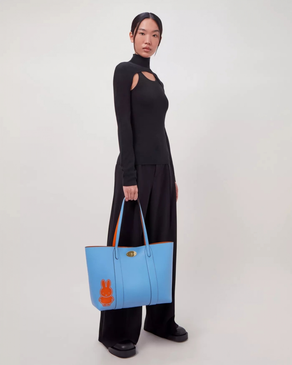 上班時也能帶上它。