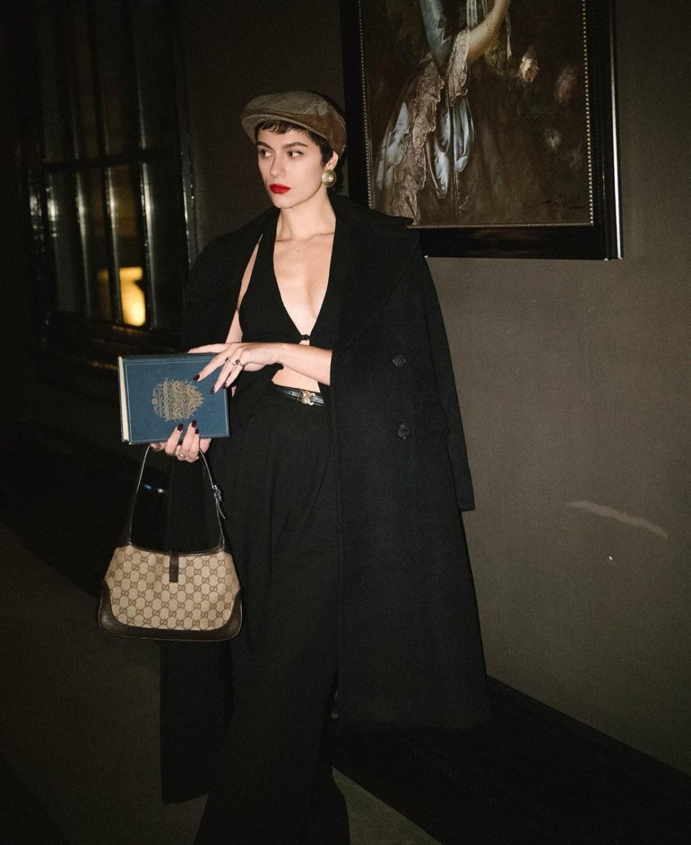 風衣是女人不可或缺的單品。