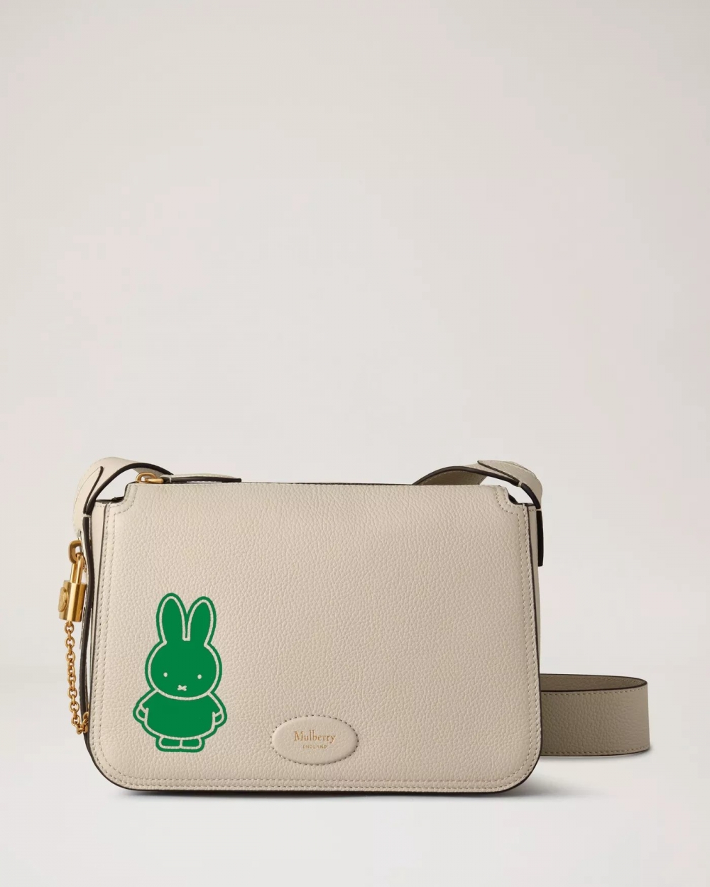 米色款式的Mulberry x Miffy - Billie。