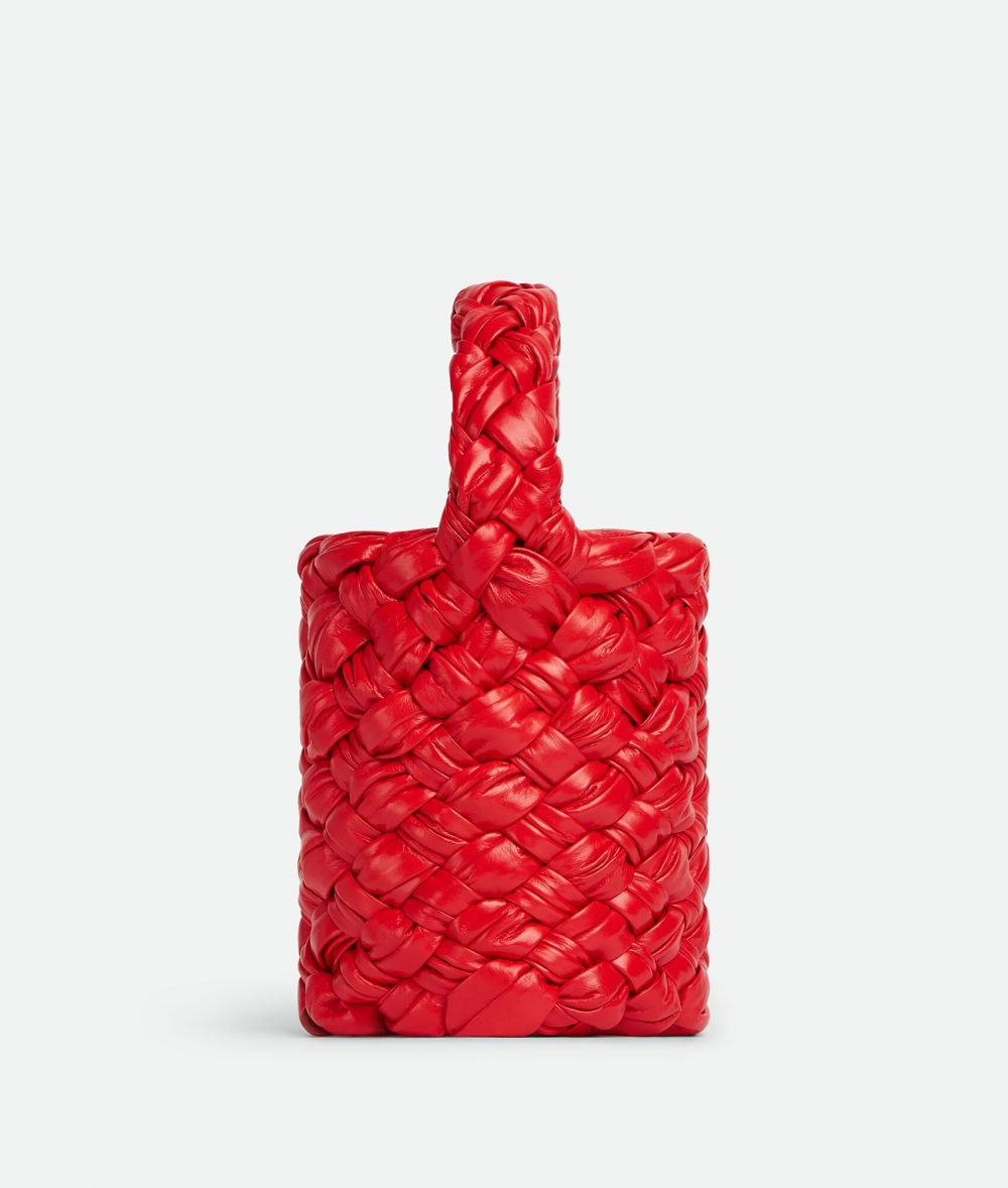 兼具柔軟與俏皮的風格