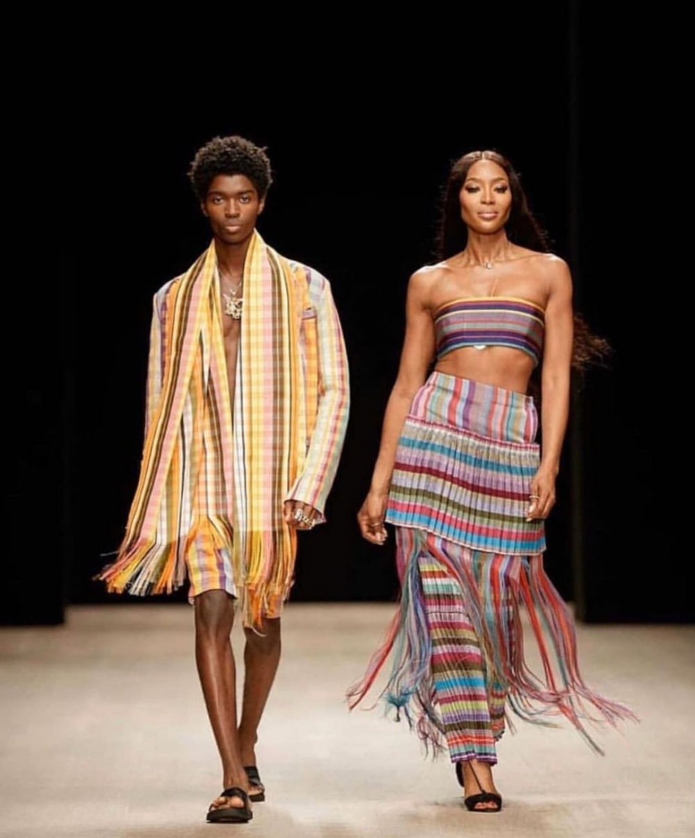 兩人的關係非常由友好。