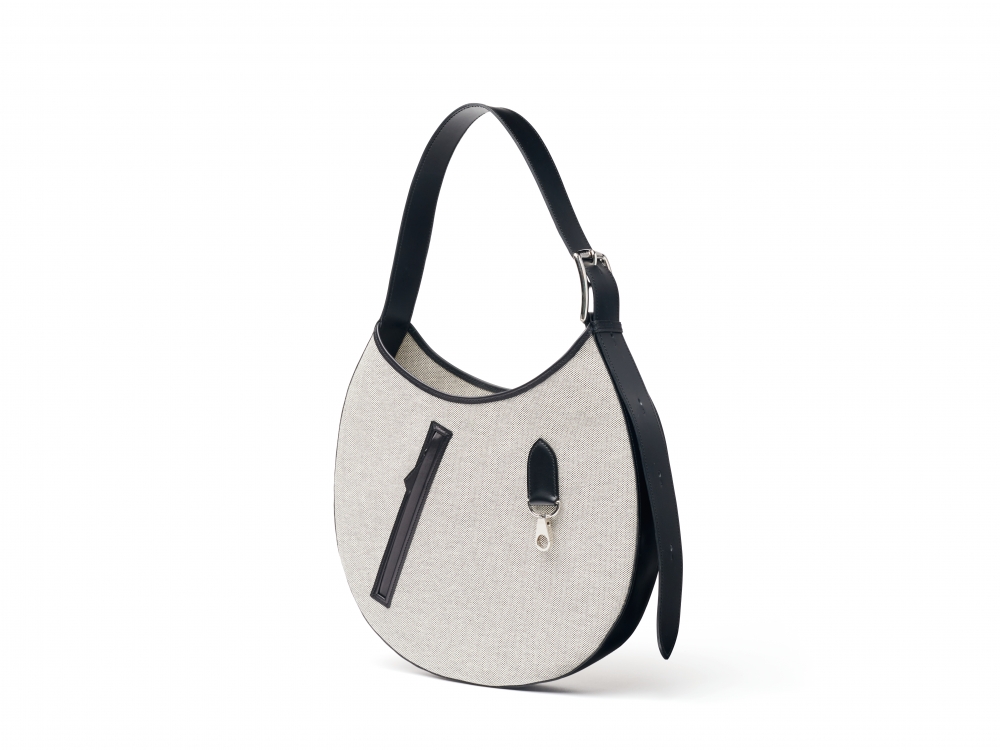 皮革工藝的功力可見一斑