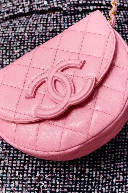 CHANEL Mini Messenger Bag