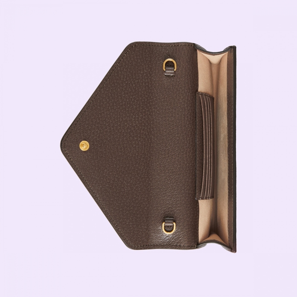 配有多個卡夾內袋