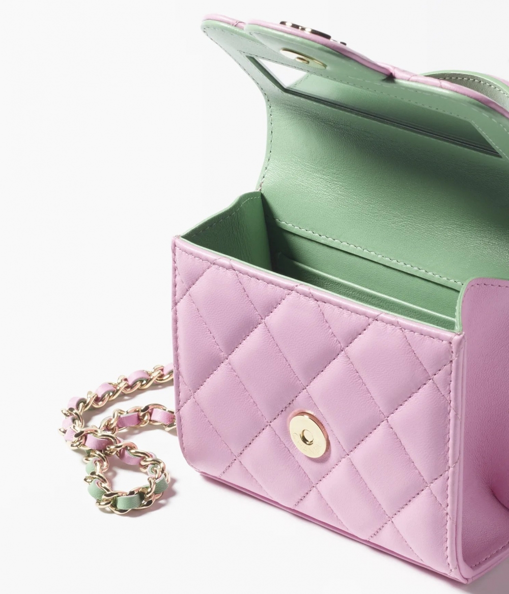 粉色與淺綠色融為和諧的一體。