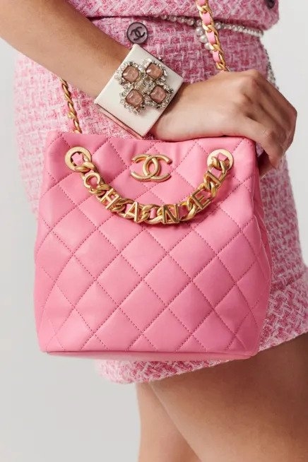 CHANEL Small Bucket Bag-Light Pink