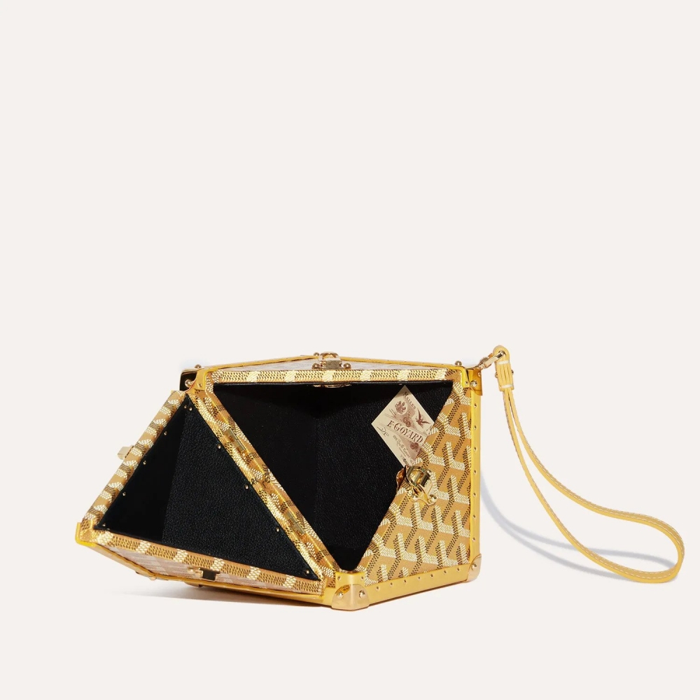 內部展示Malletier標籤印章。