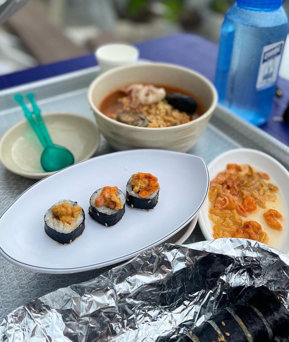 징가經常都會在社交平台上分享美食!