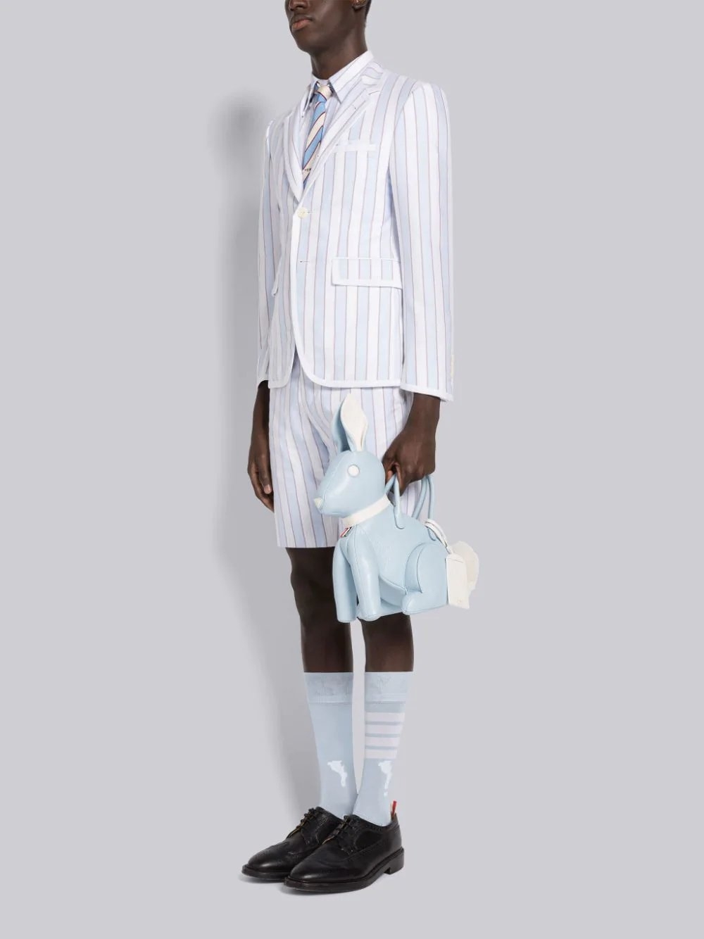 手提著，更像是你的專屬寵物。