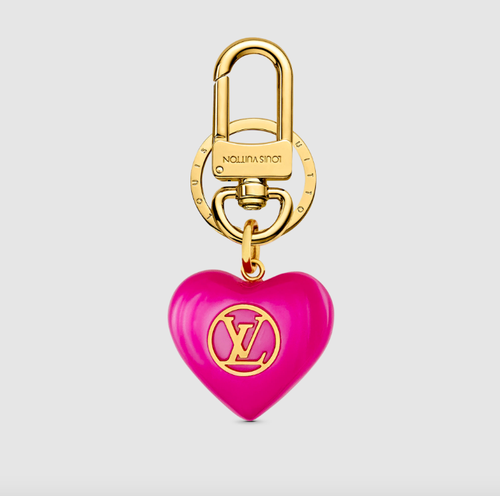 可愛的愛心吊飾LV Beloved ELOVED Family Key Holder。