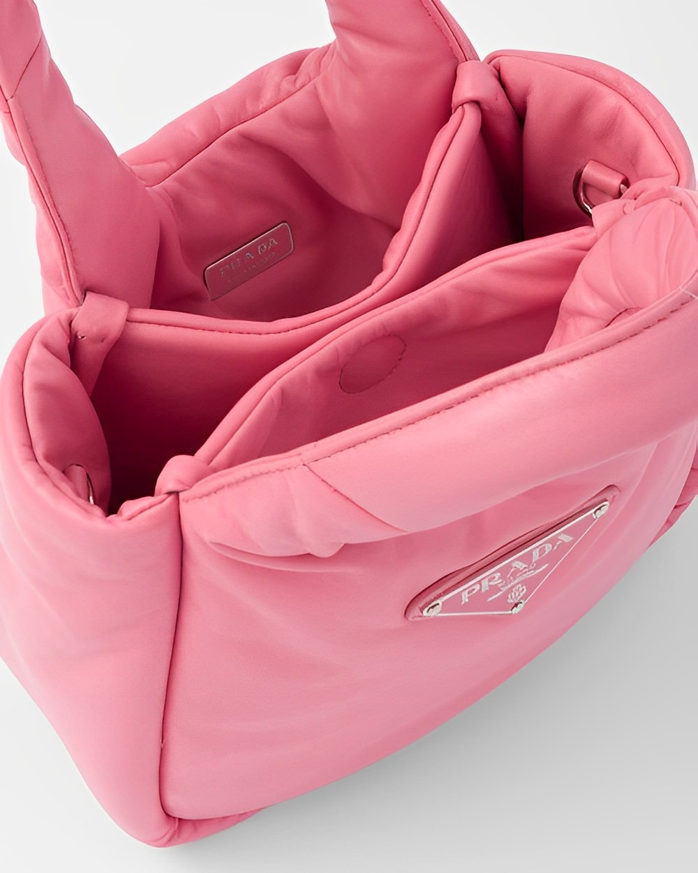 擁有豐富的收納空間。