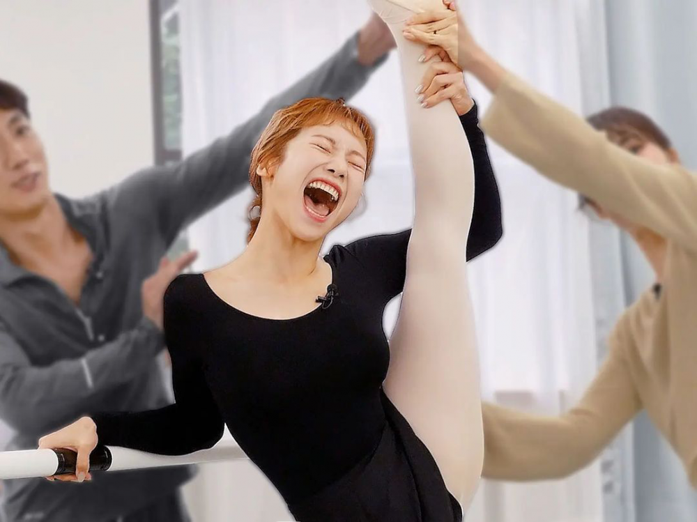 沈音燈正努力練習芭蕾舞，提升身體柔韌度。