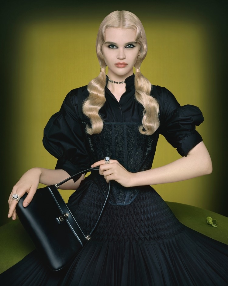 只要一背上身,馬上化身優雅巴黎女人