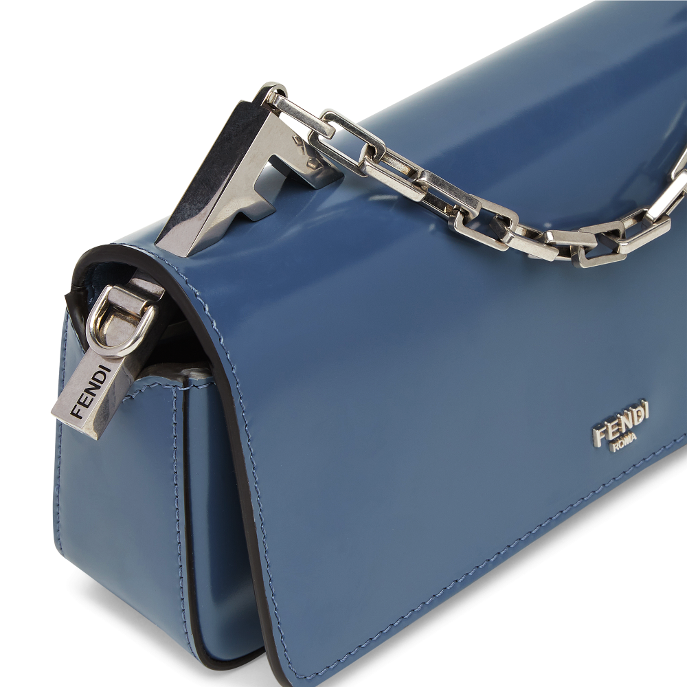 揉合浪漫情懷與陽剛氣息