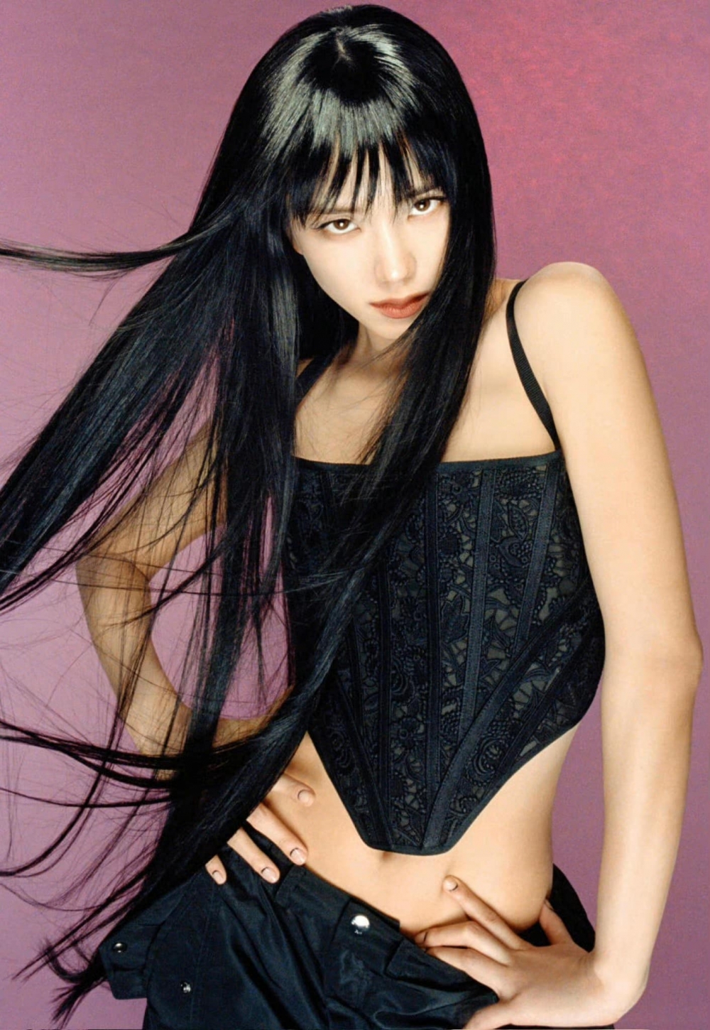 法國版《Vogue》表示Jisoo是理想的封面明星