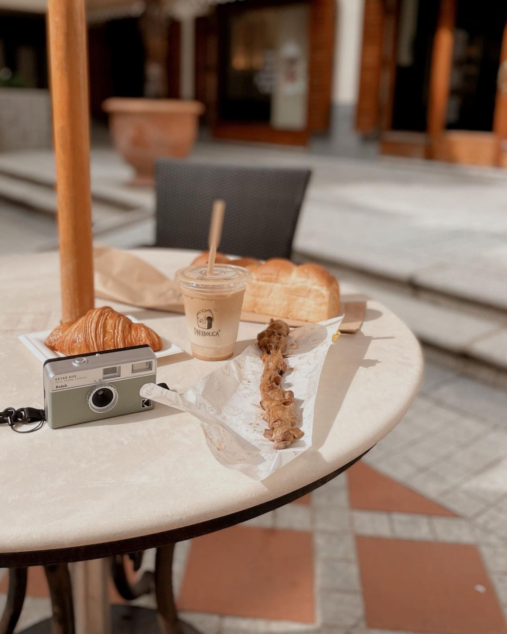 喜歡麵包、蛋糕的你也能前往的店。