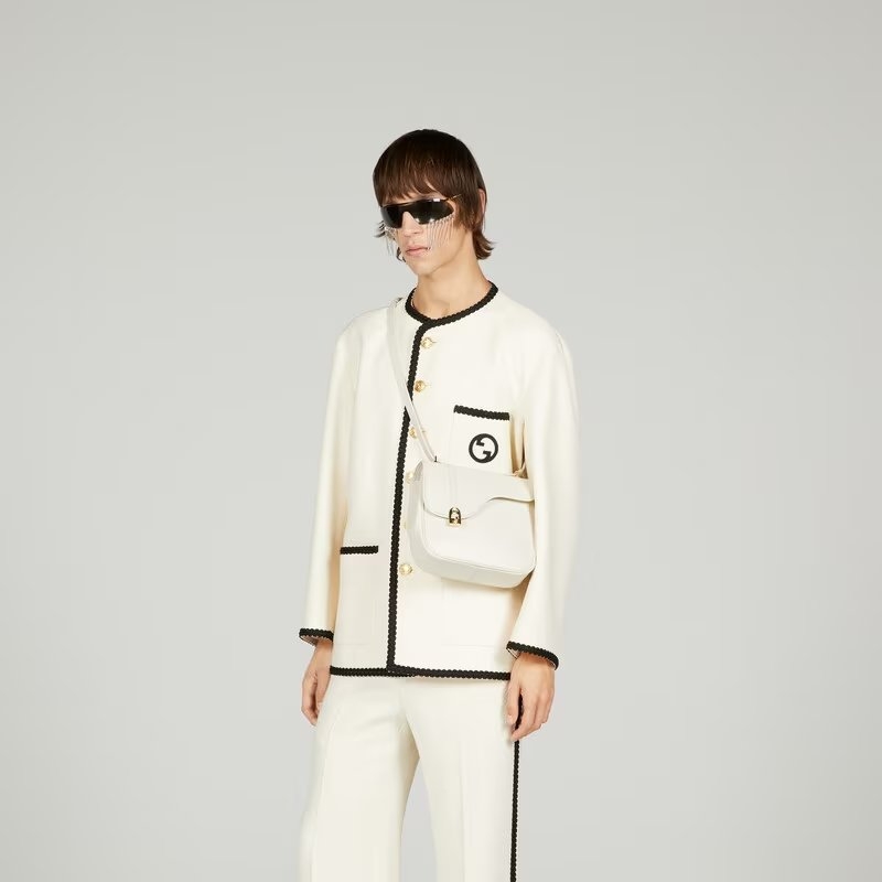 搭配在穿搭之中也非常時髦。