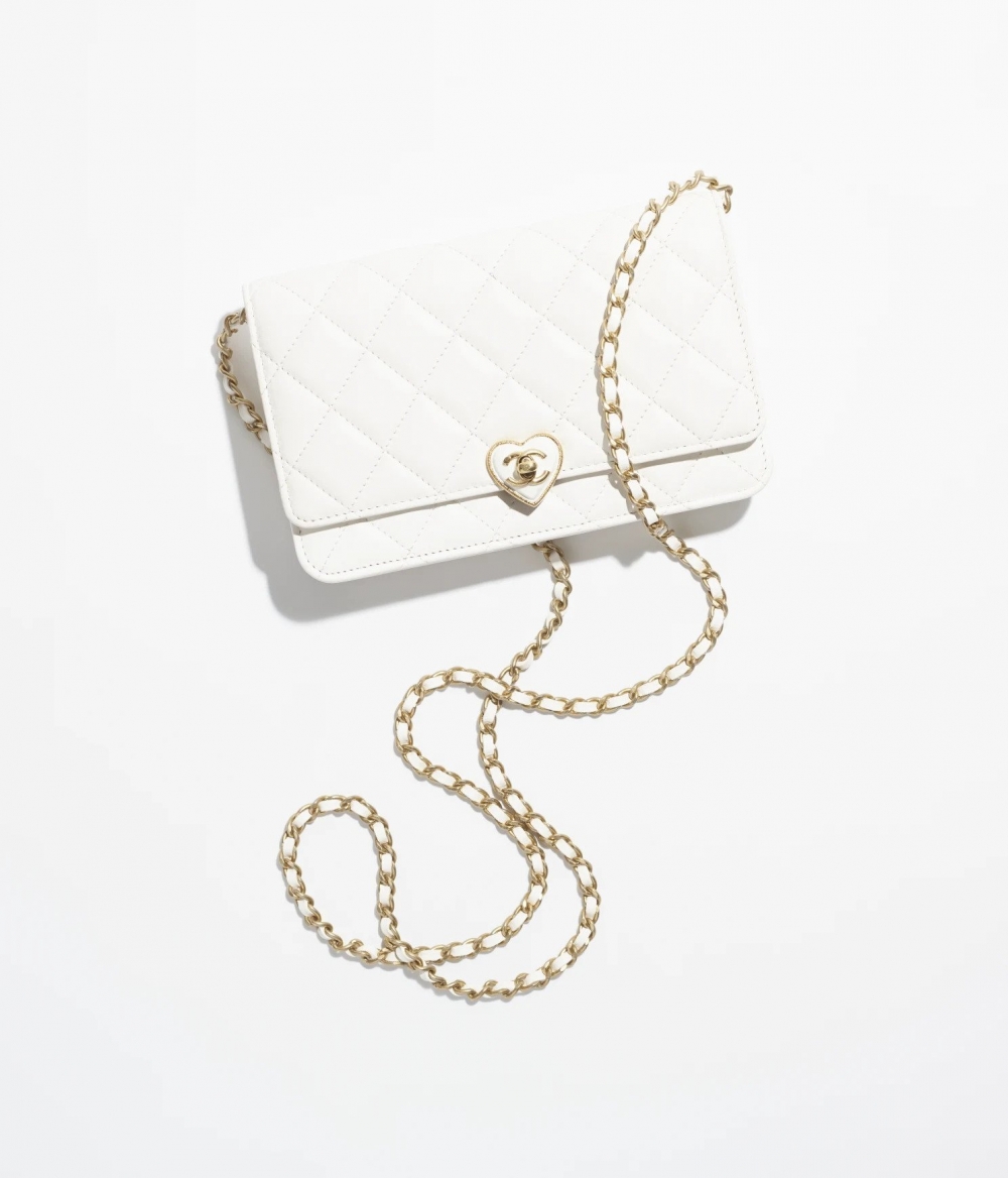 CHANEL Wallet On Chain