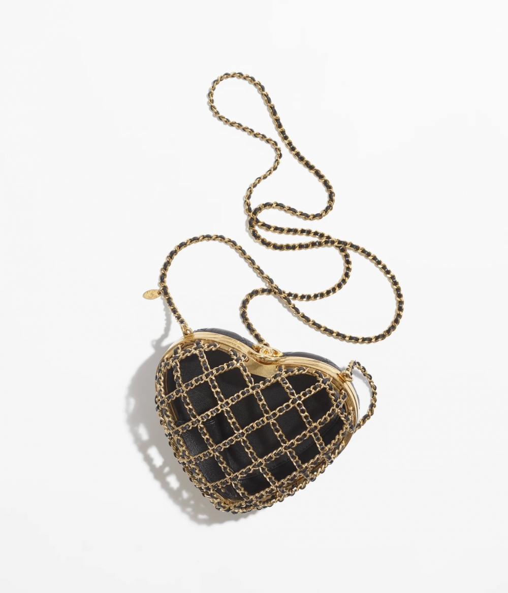 CHANEL Heart Minaudiere