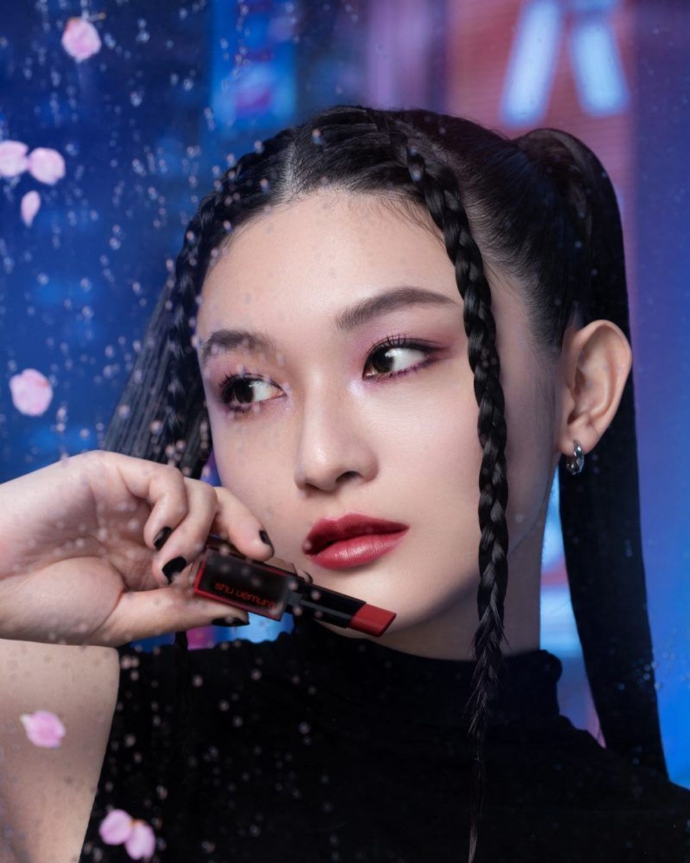 以春天撲面而來的櫻花以及城市魅力十足的東京為靈感