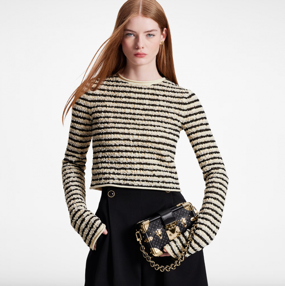 手持著也都非常時髦。