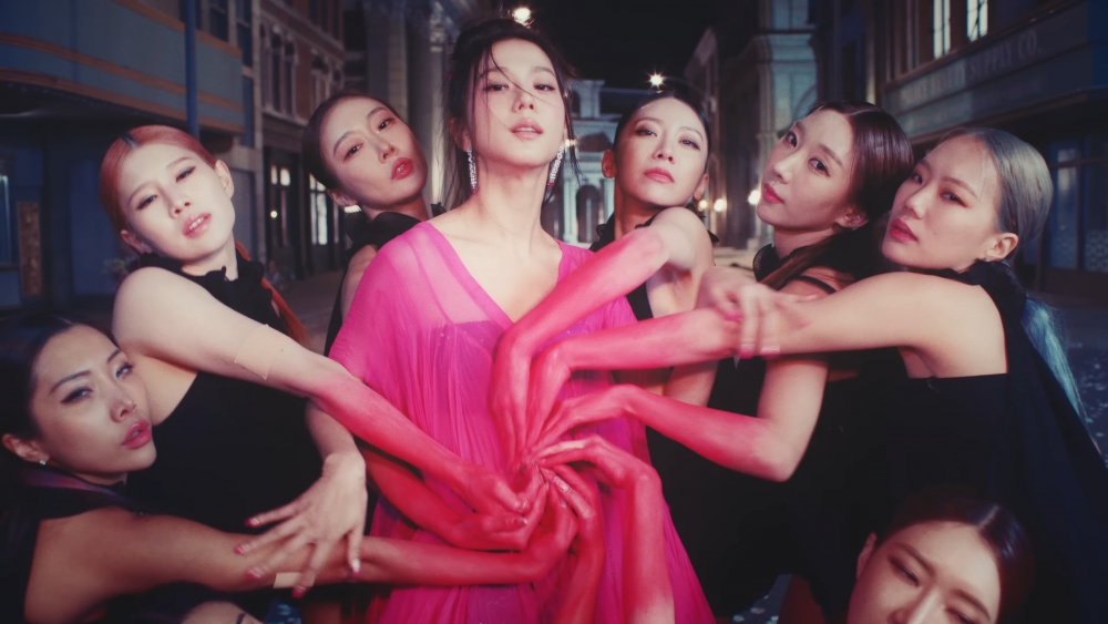 Youtube@Jisoo《꽃(FLOWER)》