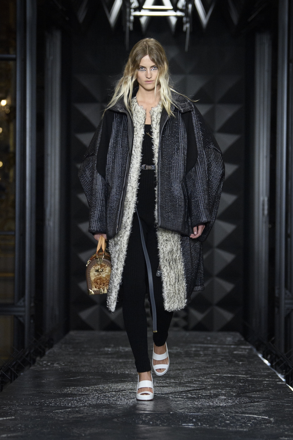秀場上的Look 35。