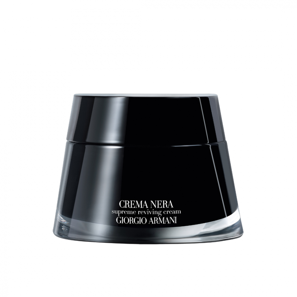 GIORGIO ARMANI極致再生面霜就是T台背後模特兒的護膚瑰寶。