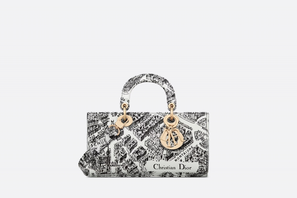 許多人都相當喜愛的Medium Lady D-Joy Bag。